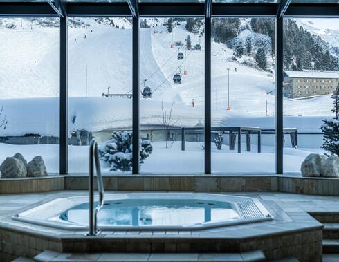 Hotel Edelweiss & Gurgl with wellness area and pool