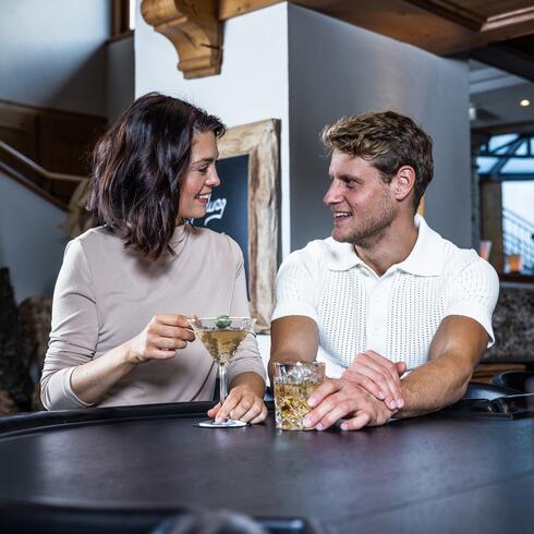 Pärchen Hotelbar Obergurgl