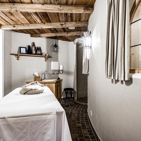 massage room edelweiss und gurgl