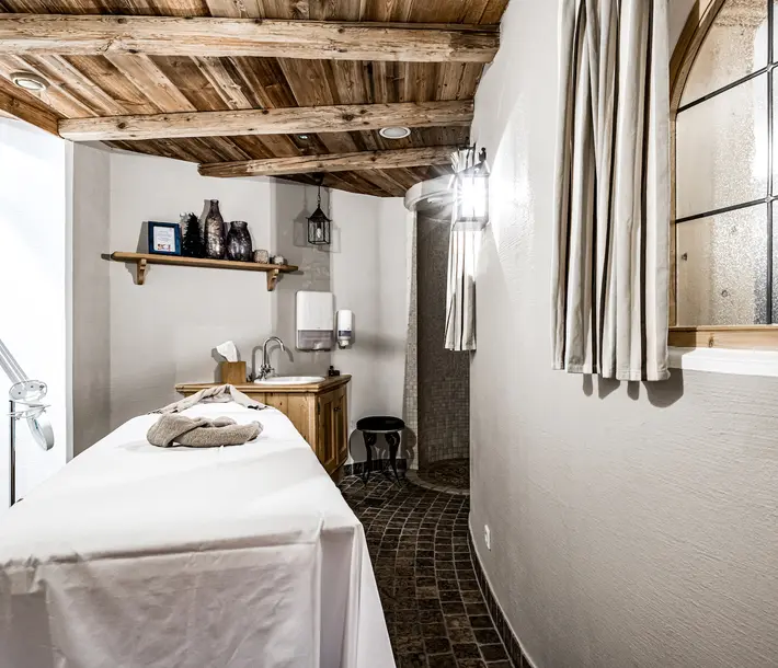 massage room edelweiss und gurgl