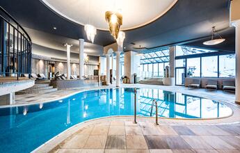 indoor swimming pool wellness vacation ötztal