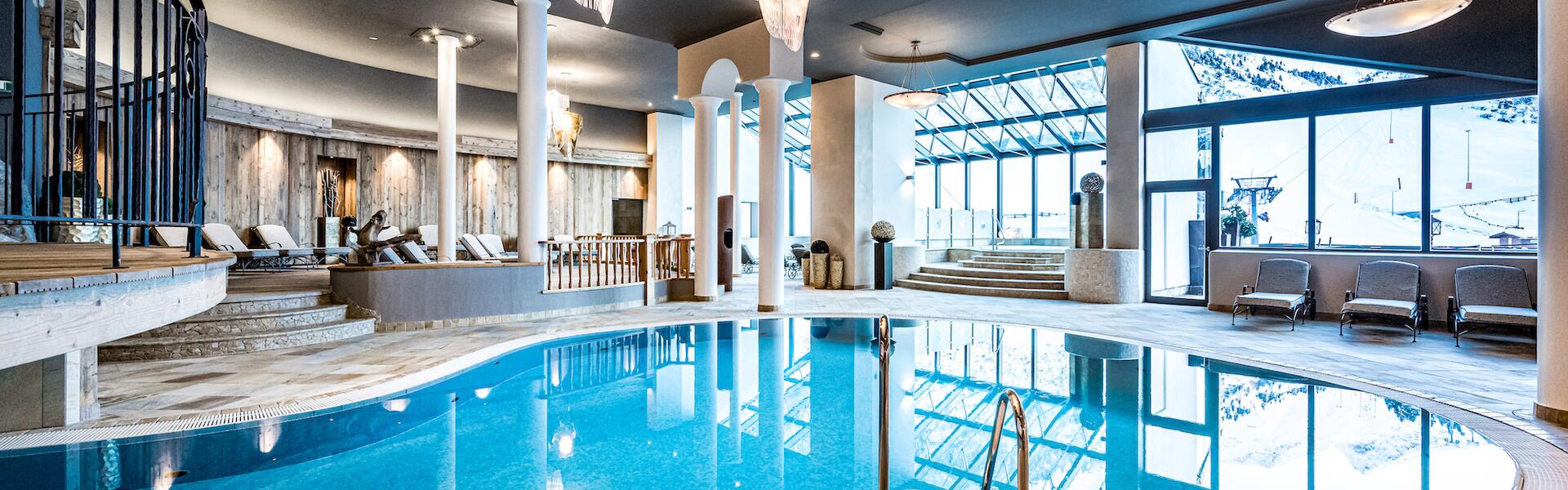 indoor swimming pool wellness vacation ötztal