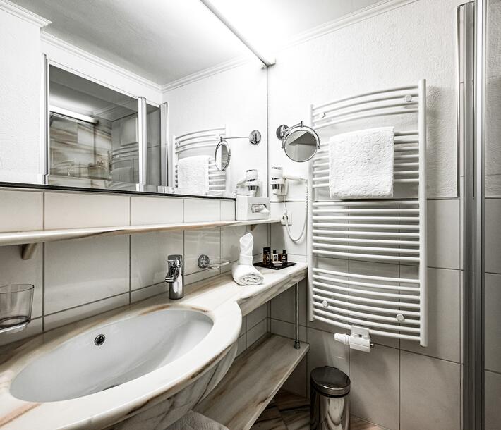 single room bathroom hotel Obergurgl