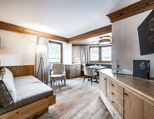 Suite mit Arbeitsplatz in Tirol