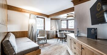 Suite mit Arbeitsplatz in Tirol