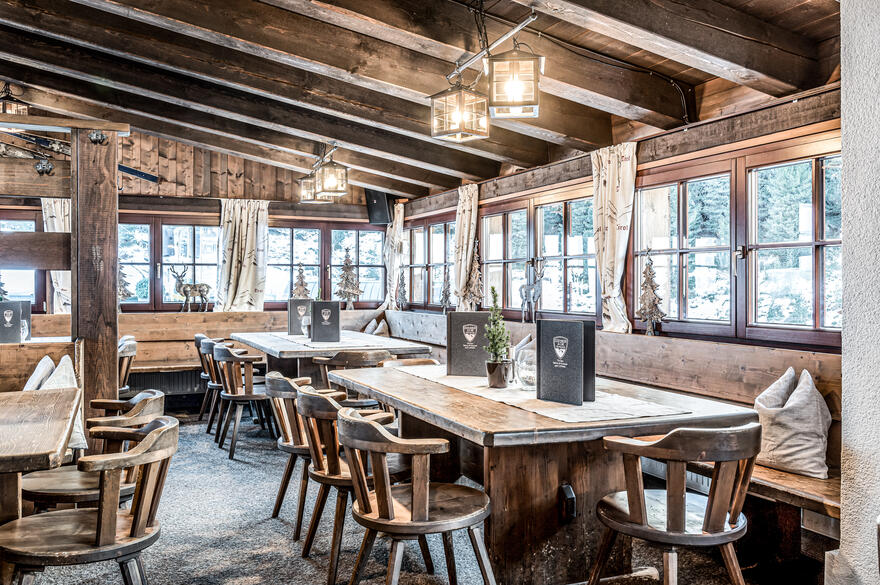 mountain hut zirbenalm | © Alexander Maria Lohmann