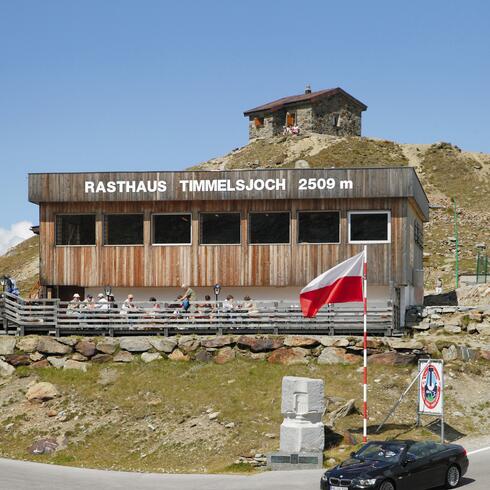 rest house Timmelsjoch in summer