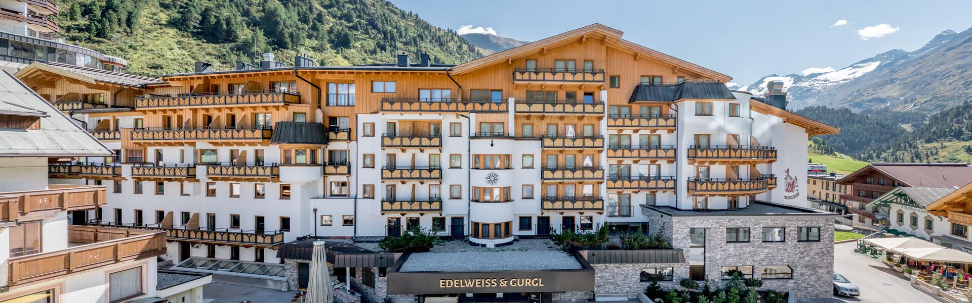 hotel Edelweiss in summer