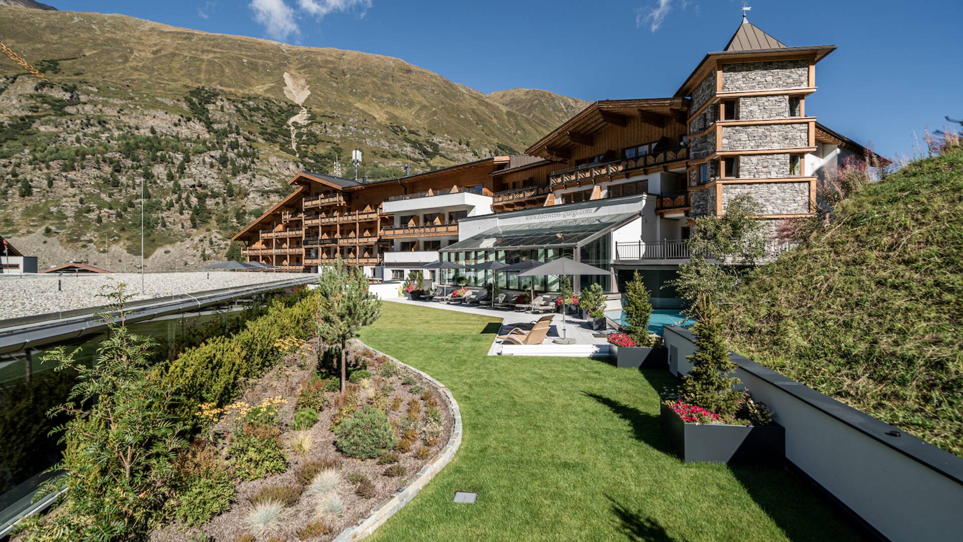Hotel in den österreichischen Alpen