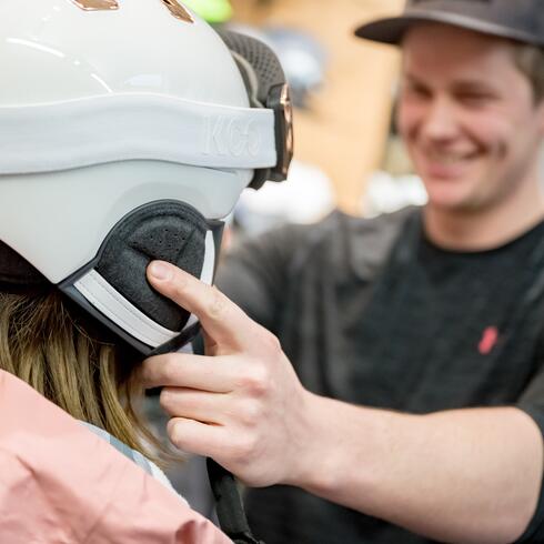 ski helmet hire obergurgl